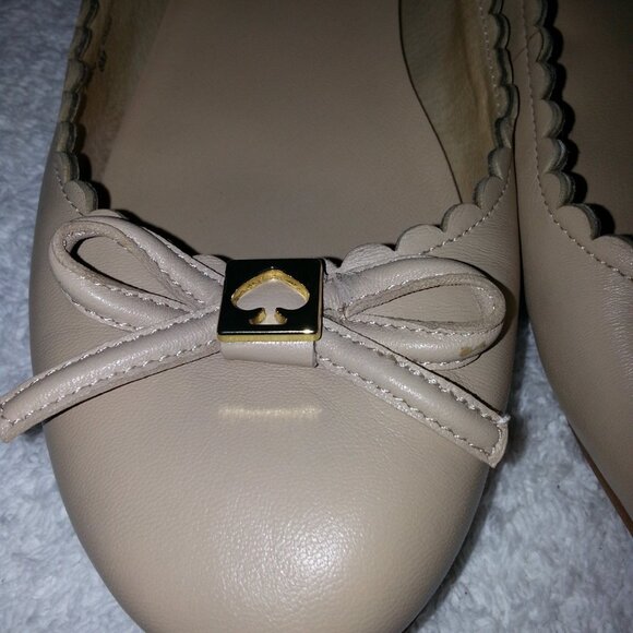Size 8 Nude Kate Spade Scalloped Ballet Flats Worn - Picture 3 of 12